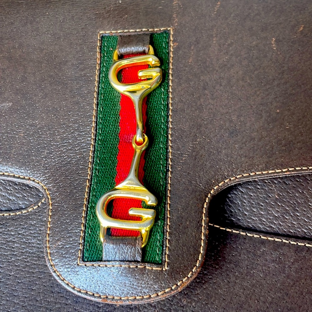 Vintage AUTHENTIC Gucci Clutch with original dust bag - Picture 7 of 10